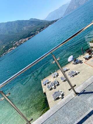 Апартаменты Apartmani Maxim Котор Номер-студио Делюкс с кроватью размера "king-size"-11